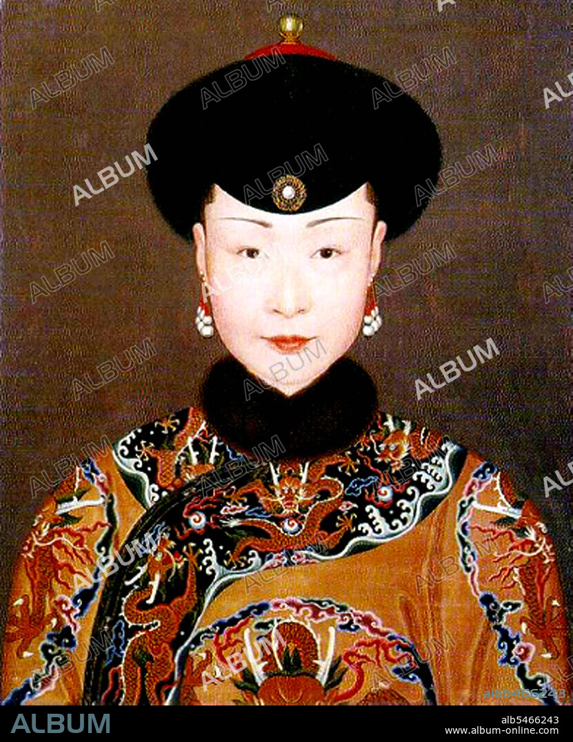 Empress Jing Xian came from the Manchu Yellow banner Ulanara clan. The Ulanara Empress was the daughter of Fiyanggu and was the first Empress Consort of the Qing Dynasty Yongzheng Emperor of China. Empress Xiao Jing Xian was probably born in the twentieth year of Emperor Kangxi's reign. It is written in the memoirs of a court attendant that in 1731 they celebrated the Ulanara Empress's fiftieth birthday.