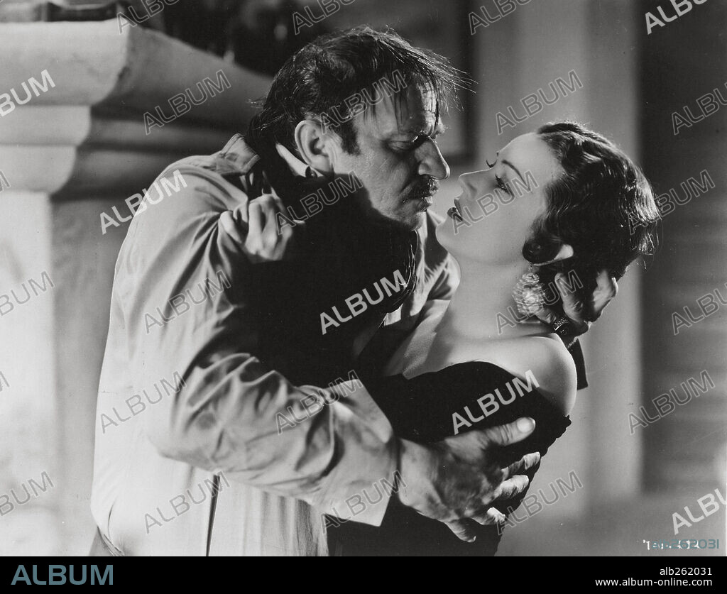 FAY WRAY y WALLACE BEERY en VIVA VILLA!, 1934, dirigida por JACK CONWAY. Copyright M.G.M.