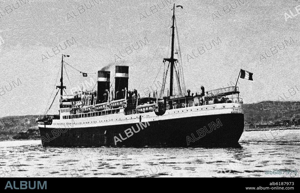 EL SINAIA , BARCO QUE LLEVO LA PRIMERA EXPEDICIÓN DE REPUBLICANOS EXILIADOS HACIA MEXICO EN 1939.