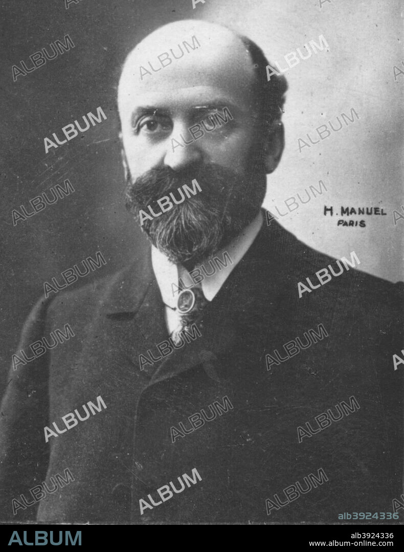 'Dubief (Fernand)', c1893. Fernand Jean-Baptiste Dubief (1850-1916), French doctor and Radical politician who was Minister of Commerce, Industry and PTT in 1905 and then Minister of the Interior in 1905-06. From the 2e collection [Felix Potin, c1893].