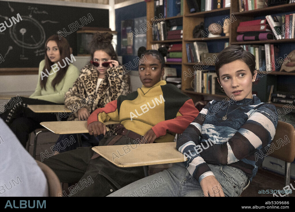 CAILEE SPAENY, GIDEON ADLON, LOVIE SIMONE and ZOEY LUNA in CRAFT, THE: LEGACY, 2020, directed by ZOE LISTER JONES. Copyright COLUMBIA PICTURES.