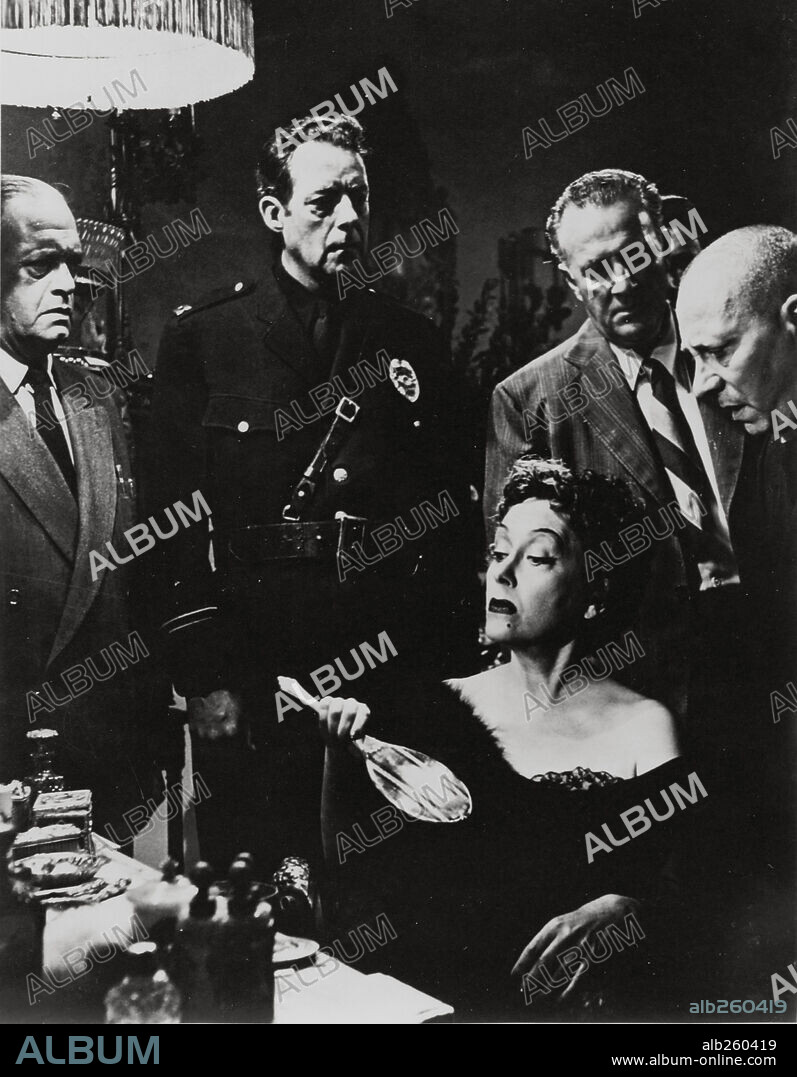 GLORIA SWANSON en EL CREPÚSCULO DE LOS DIOSES, 1950 (SUNSET BLVD.), dirigida por BILLY WILDER. Copyright PARAMOUNT PICTURES.