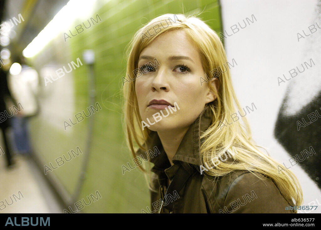 FRANKA POTENTE en CREEP, 2004, dirigida por CHRISTOPHER SMITH. Copyright DAN FILMS/ZARO FILMS GMBH.