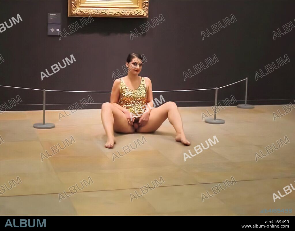 Deborah de Robertis, performance Mirror of the Origine (2014).