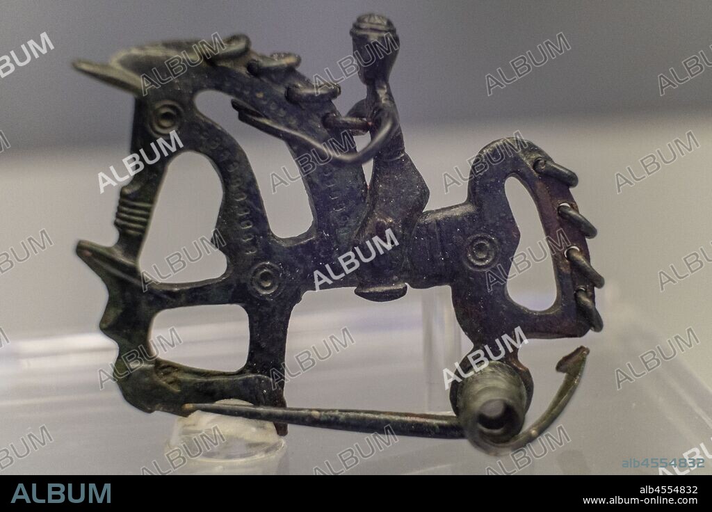 fibula de caballito, numancia, Garray, siglo II a.C, museo Numantino de Soria, Soria, Comunidad Autónoma de Castilla, Spain, Europe.