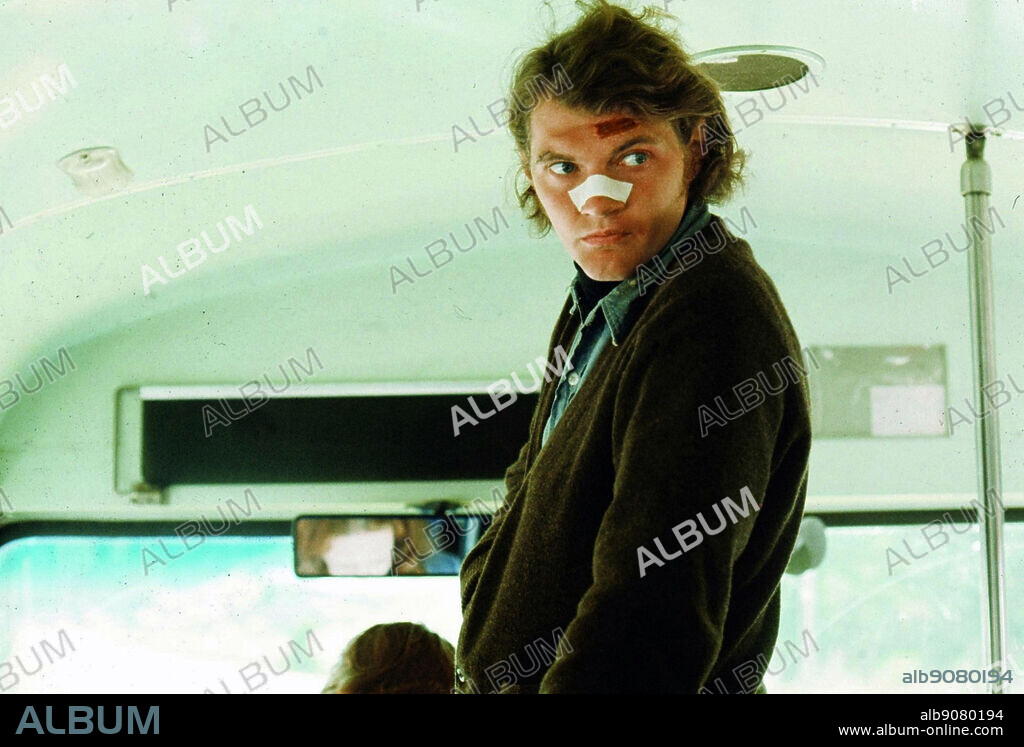 ANDREW ROBINSON en HARRY, EL SUCIO, 1971 (DIRTY HARRY), dirigida por DON SIEGEL. Copyright WARNER BROTHERS.