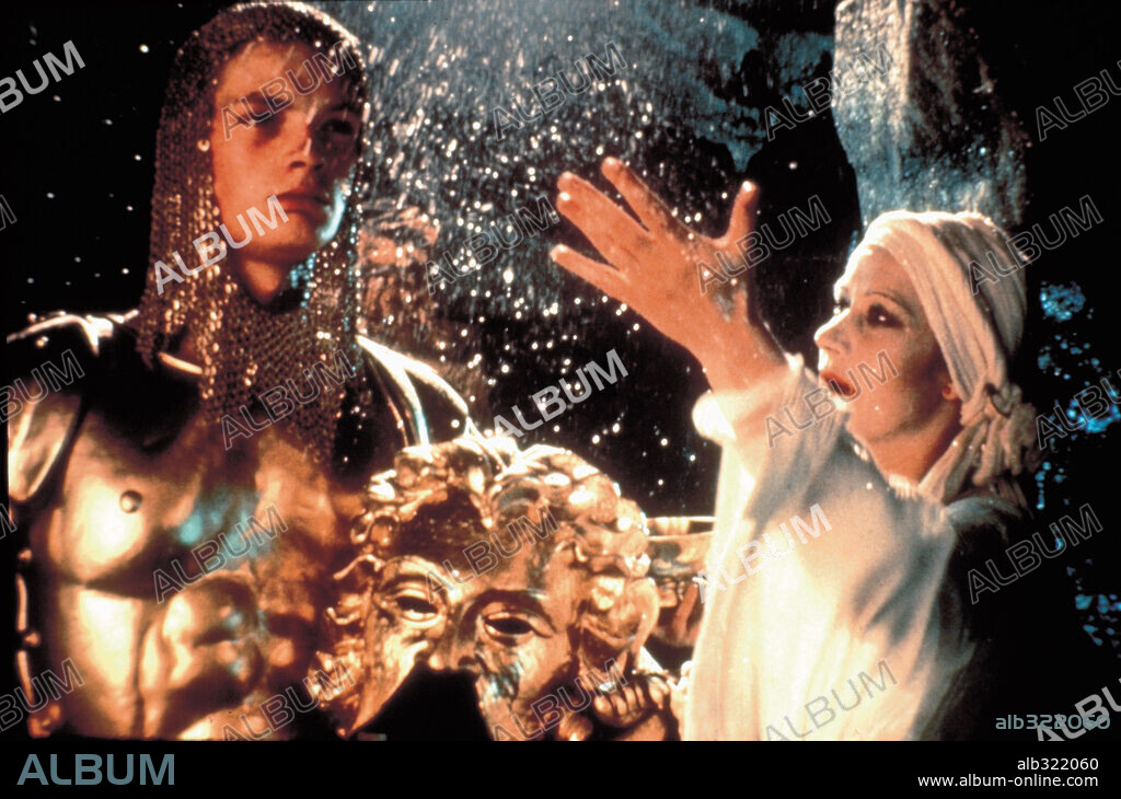 HELEN MIRREN dans EXCALIBUR, 1981, réalisé par JOHN BOORMAN. Copyright ORION/WARNER BROTHERS.