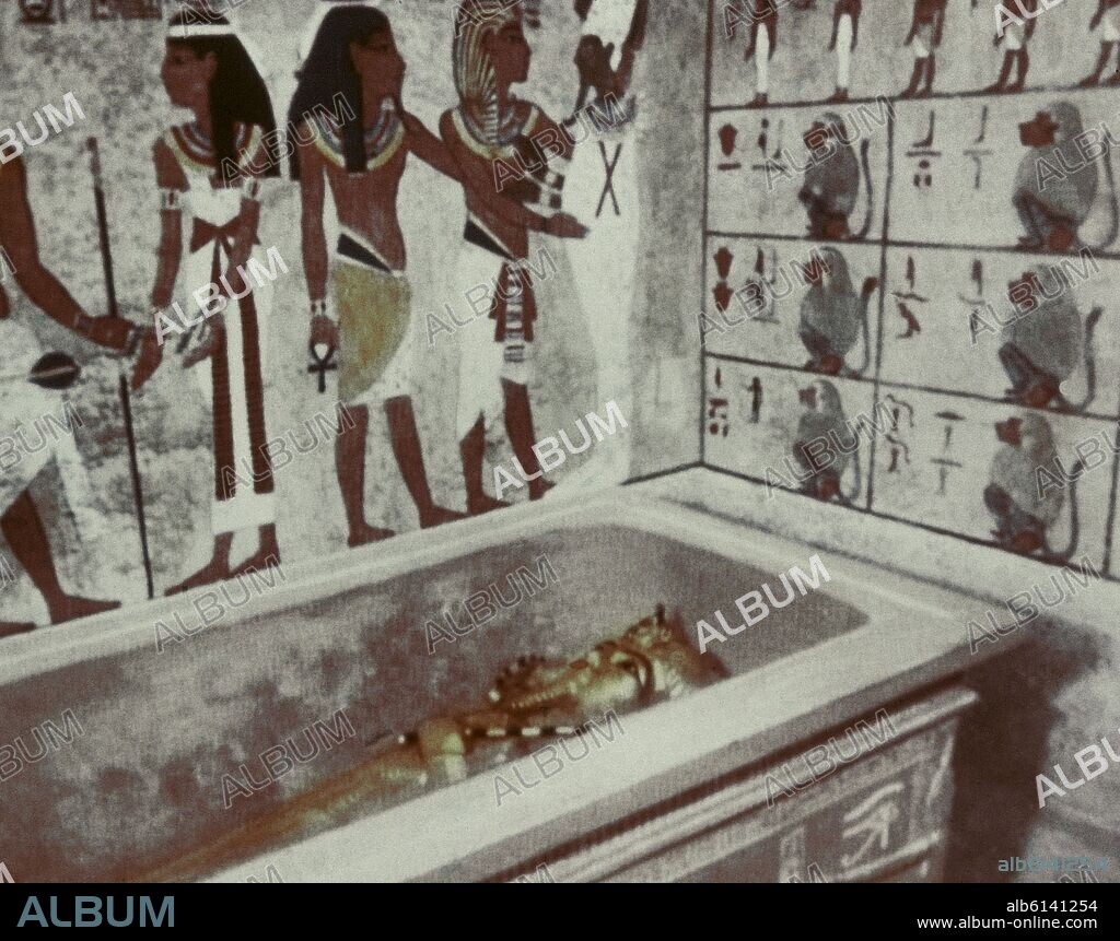SARCOFAGO DE LA MOMIA DE TUTANKAMON.