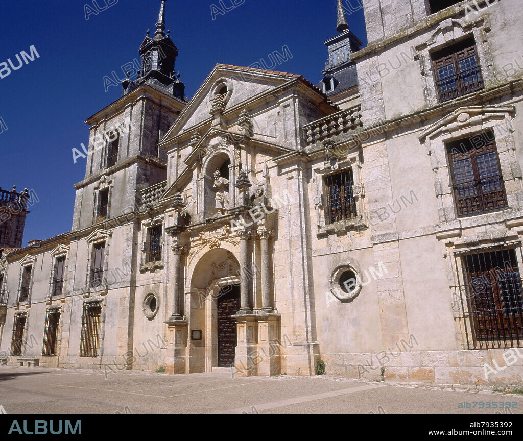 CHURRIGUERA JOSE BENITO. FACHADA BARROCA DE LA IGLESIA-PALACIO  - S XVIII.