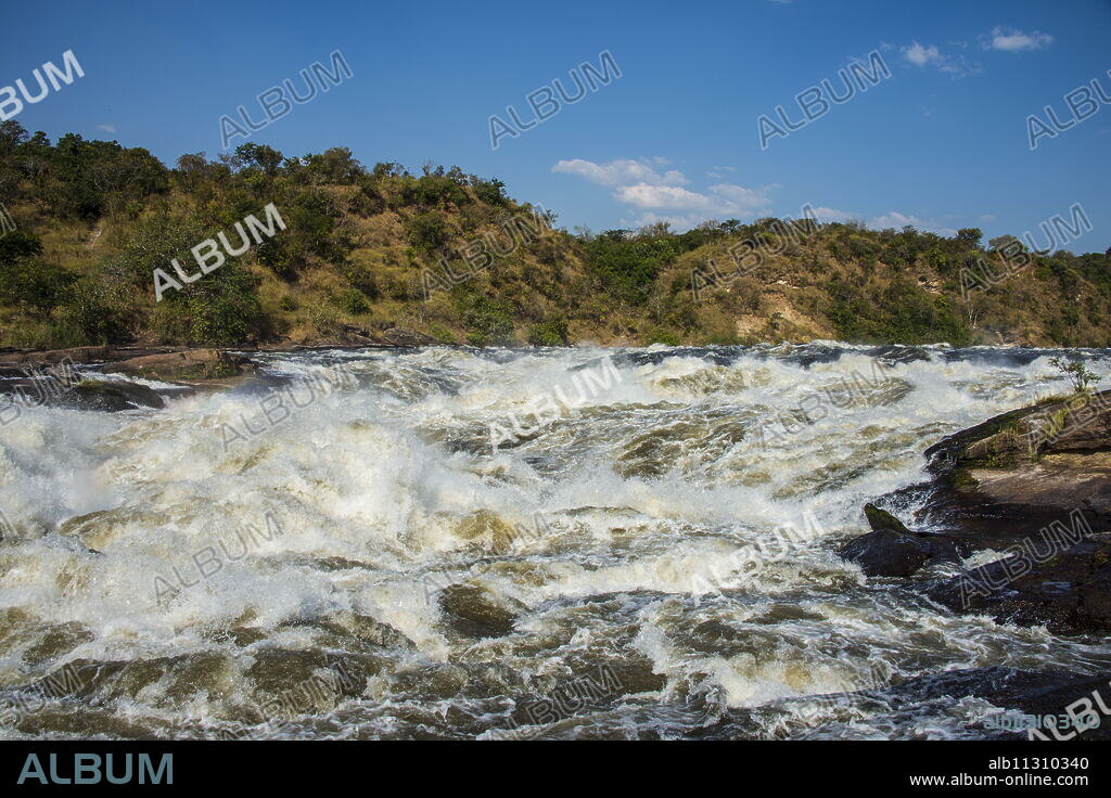 Murchison Falls (Kabarega Falls) on the Nile, Murchison Falls National Park, Uganda, East Africa, Africa.