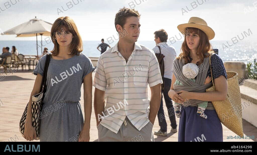 CARLOS CUEVAS, CLARA LAGO et PAULA MALIA dans GENTE QUE VIENE Y BAH, 2018, réalisé par PATRICIA FONT. Copyright ZETA CINEMA.