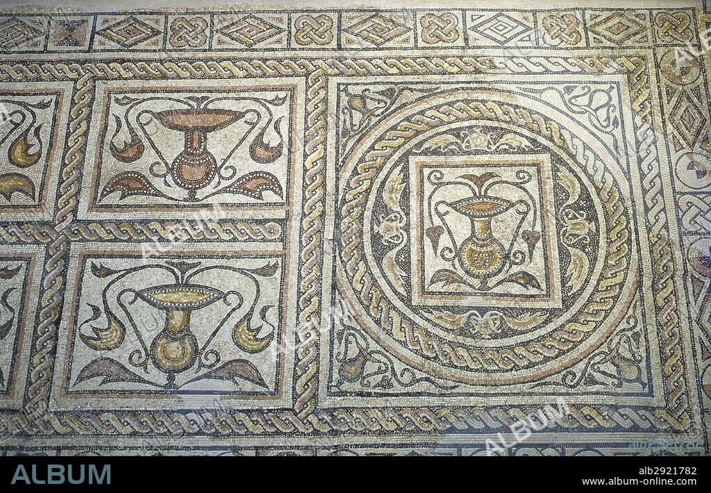 Mosaico "CRATIROS". Fechado en el siglo I d. C. aproximadamente. Museo Nacional de Arte Romano. Mérida. Provincia de Badajoz. Extremadura. España.