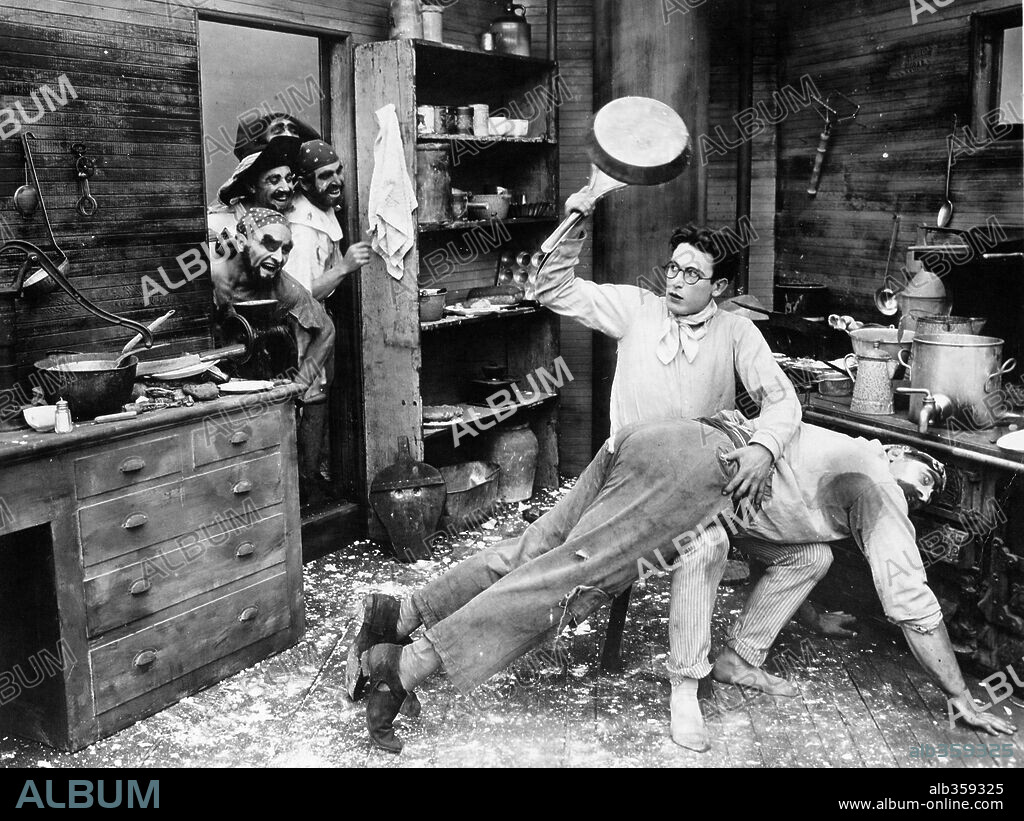 HAROLD LLOYD in CAPTAIN KIDD'S KIDS, 1919, directed by HAL ROACH. Copyright PATHE.