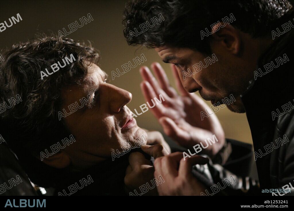 ALESSANDRO GASSMAN and FABIO DE LUIGI in EX, 2009, directed by FAUSTO BRIZZI. Copyright PARADIS FILMS.