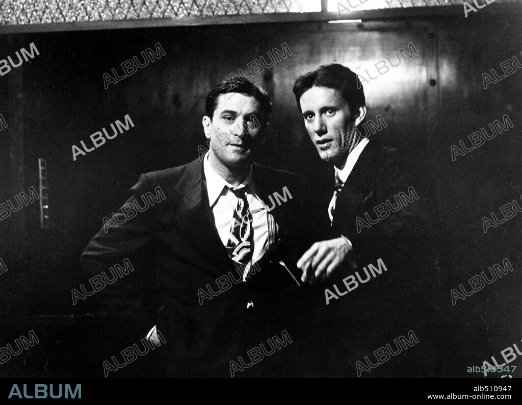 JAMES WOODS and ROBERT DE NIRO in ONCE UPON A TIME IN AMERICA, 1984, directed by SERGIO LEONE. Copyright LADD COMPANY/WARNER BROS.