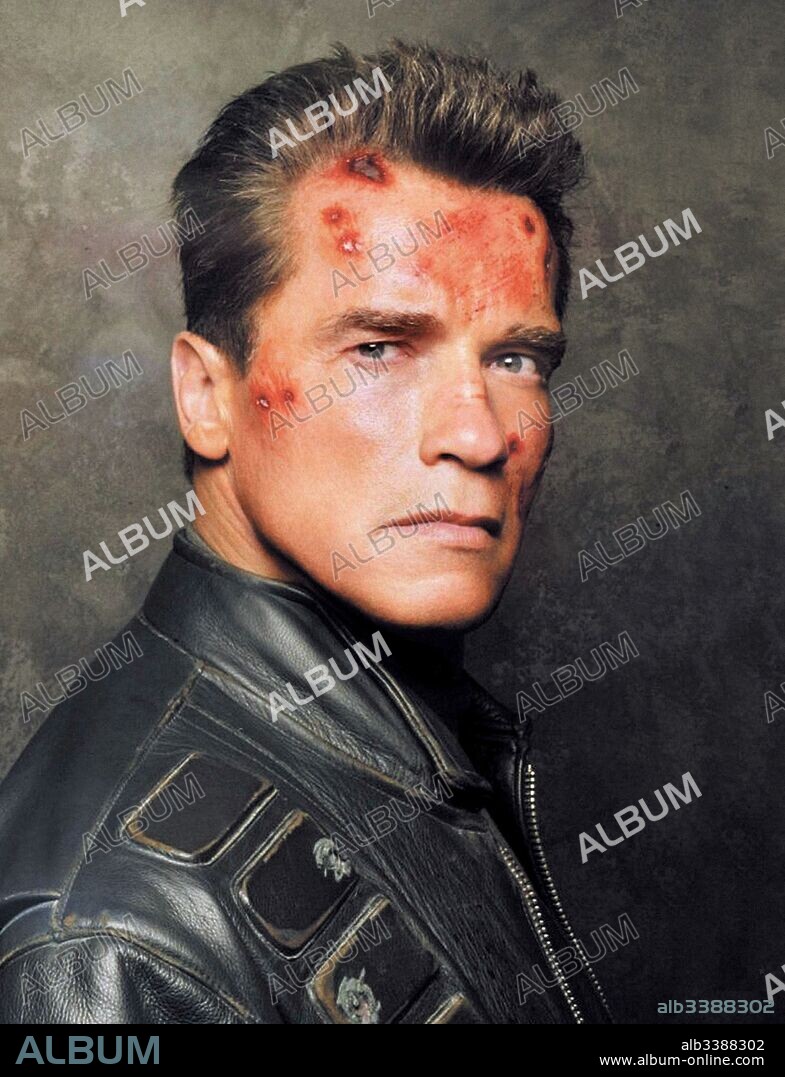 ARNOLD SCHWARZENEGGER en TERMINATOR 3: LA REBELIÓN DE LAS MÁQUINAS, 2003 (TERMINATOR 3: RISE OF THE MACHINES), dirigida por JONATHAN MOSTOW. Copyright IMF 3.