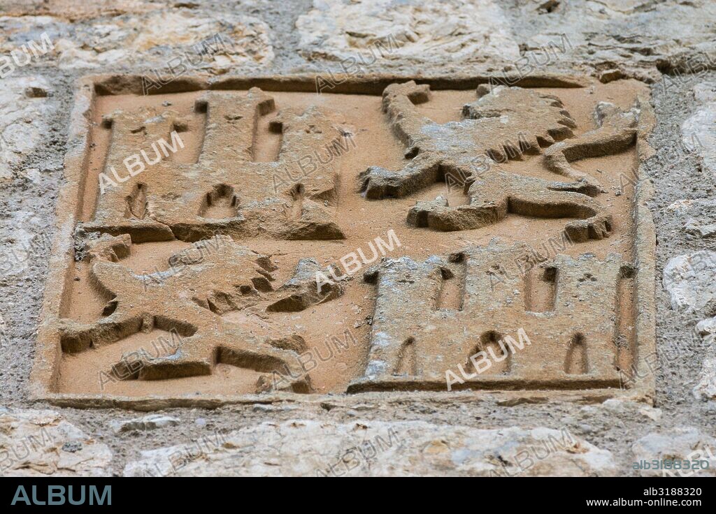 escudo de armas de la epoca de Pedro I, castillo de Peñas Negras, - castillo de Tiscar-, parque natural sierras de Cazorla, Segura y Las Villas, Jaen, Andalucia, Spain.