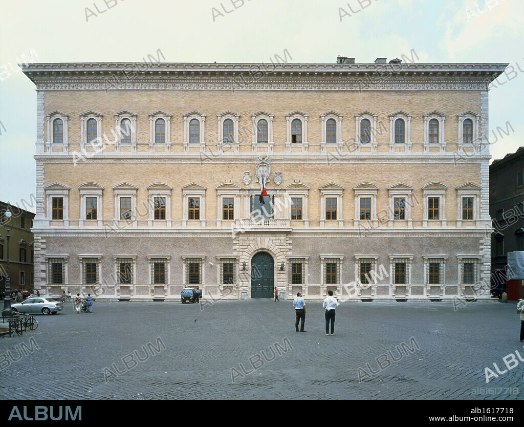 Palazzo Farnese (Facade)  Michelangelo Buonarroti (1475-1564 Italian)  Palazzo Farnese, Rome, Italy.