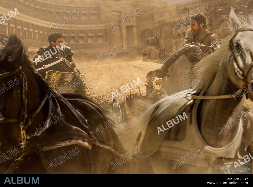JACK HUSTON and TOBY KEBBELL in BEN-HUR (2016), directed by TIMUR BEKMAMBETOV. Copyright FILM PRODUCTION CONSULTANTS/METRO-GOLDWYN_MAYER/PARAMOUNT.