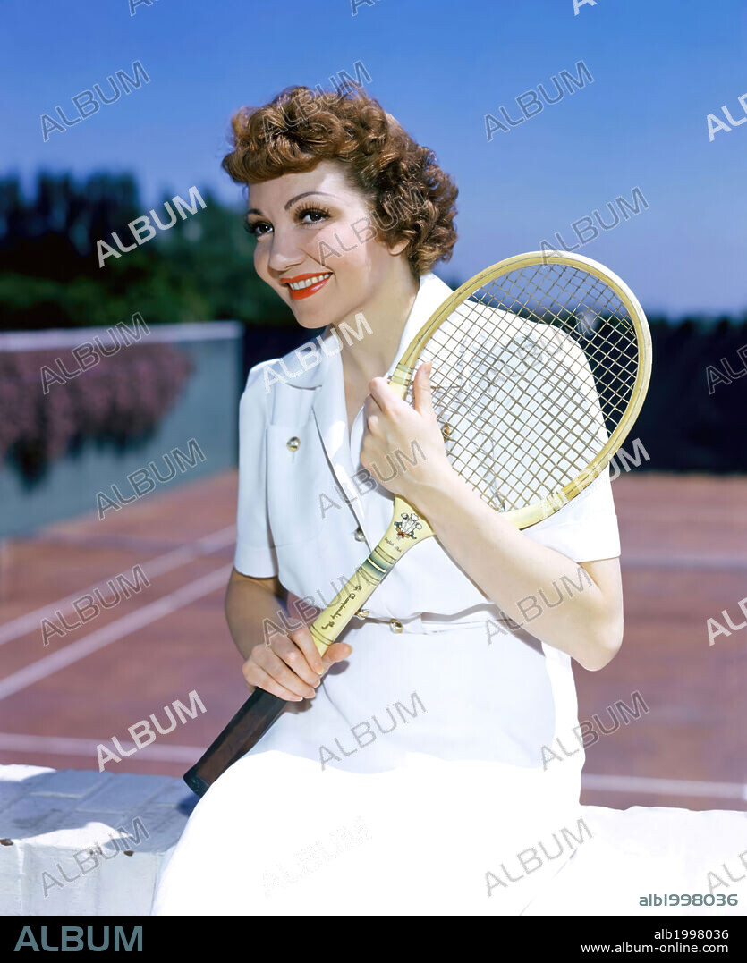 CLAUDETTE COLBERT. 1945