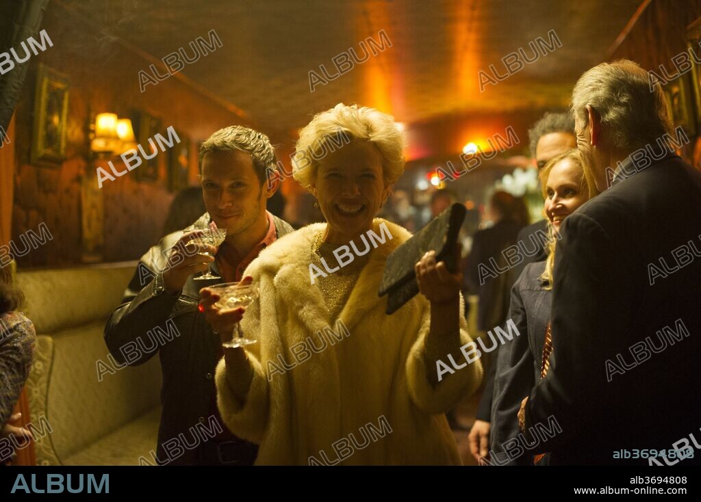 ANNETTE BENING und JAMIE BELL in FILM STARS DON'T DIE IN LIVERPOOL, 2017, unter der Regie von PAUL MCGUIGAN. Copyright EON PRODUCTIONS/SYNCHRONISTIC PICTURES.