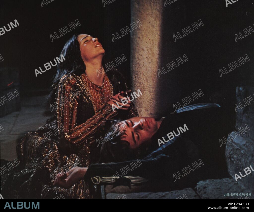 LEONARD WHITING und OLIVIA HUSSEY in ROMEO AND JULIET, 1968, unter der Regie von FRANCO ZEFFIRELLI. Copyright PARAMOUNT PICTURES.