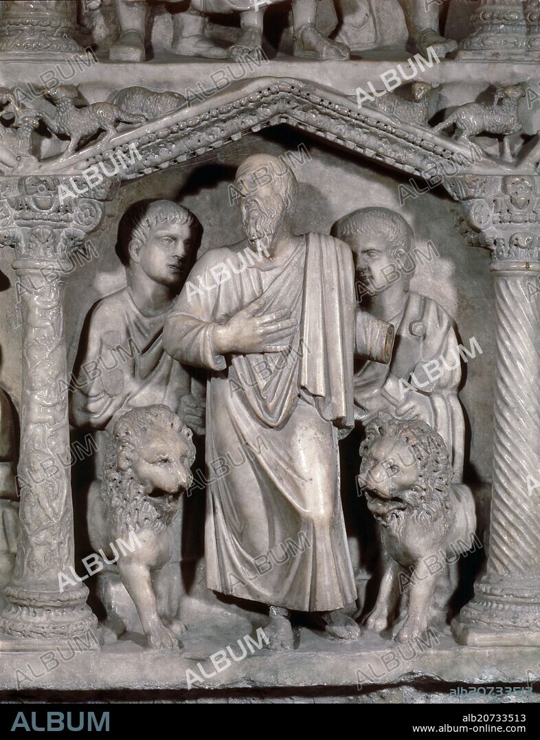 SARCOFAGO DE JUNIO BASSO - DANIEL EN EL FOSO DE LOS LEONES - 359 - PALEOCRISTIANO.