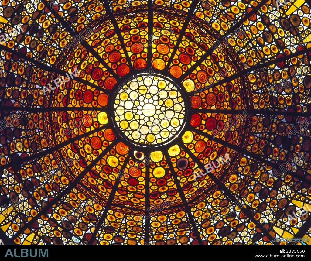 LLUÍS DOMÈNECH I MONTANER. Palacio de la música, 1908, Barcelona. Modernismo.