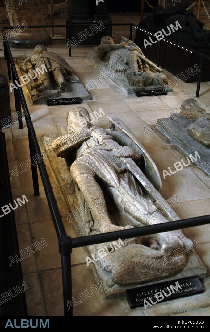 England. London. Temple Church. 12th C. Tomb effigies of the Knights Templar. First termn Effigy of Gilbert Marshall.