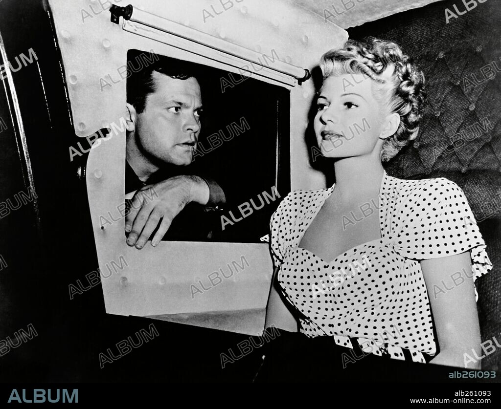 ORSON WELLES y RITA HAYWORTH en LA DAMA DE SHANGHAI, 1947 (THE LADY FROM SHANGHAI), dirigida por ORSON WELLES. Copyright COLUMBIA PICTURES.