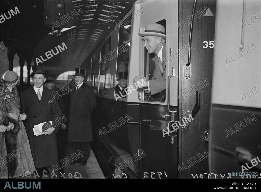 Lord Lytton leaves for Manchuria . Lord Lytton photographed before his departure . 3 February 1932.