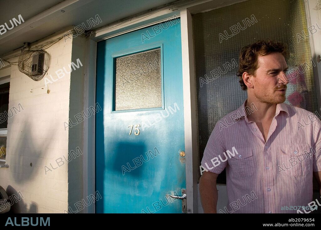 MICHAEL FASSBENDER en FISH TANK, 2009, dirigida por ANDREA ARNOLD. Copyright BBC FILMS.