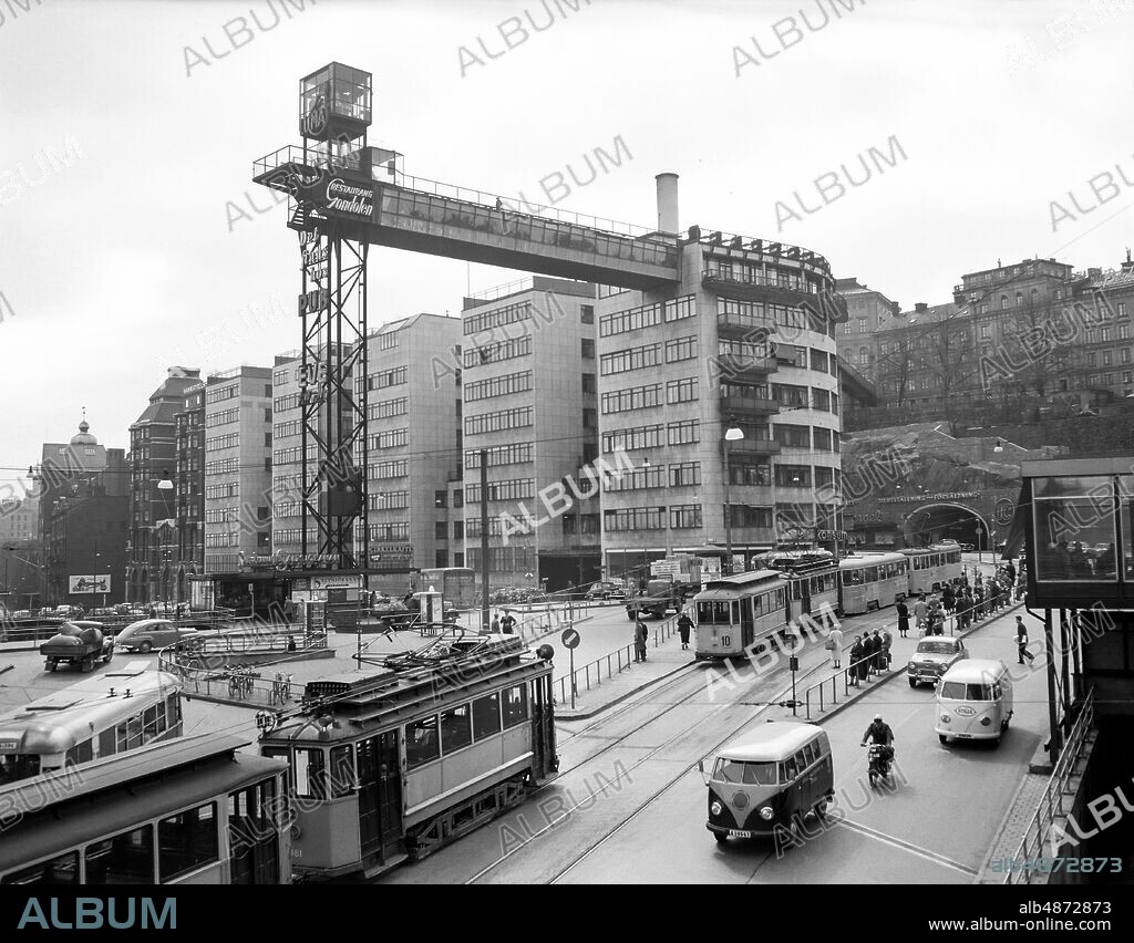 STOCKHOLM 1957-01-01. Katarina lift with restaurant Gondolen by Slussen and its junction for the tramway. In the background the entrance to the new rock chambers for car parking in Katarinaberget.. Photo: TT Historical / Code 1902.