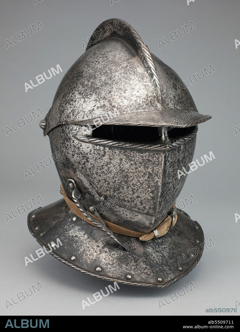 PIERRE DU COUDROY. Closed Burgonet, Brussels, about 1610.