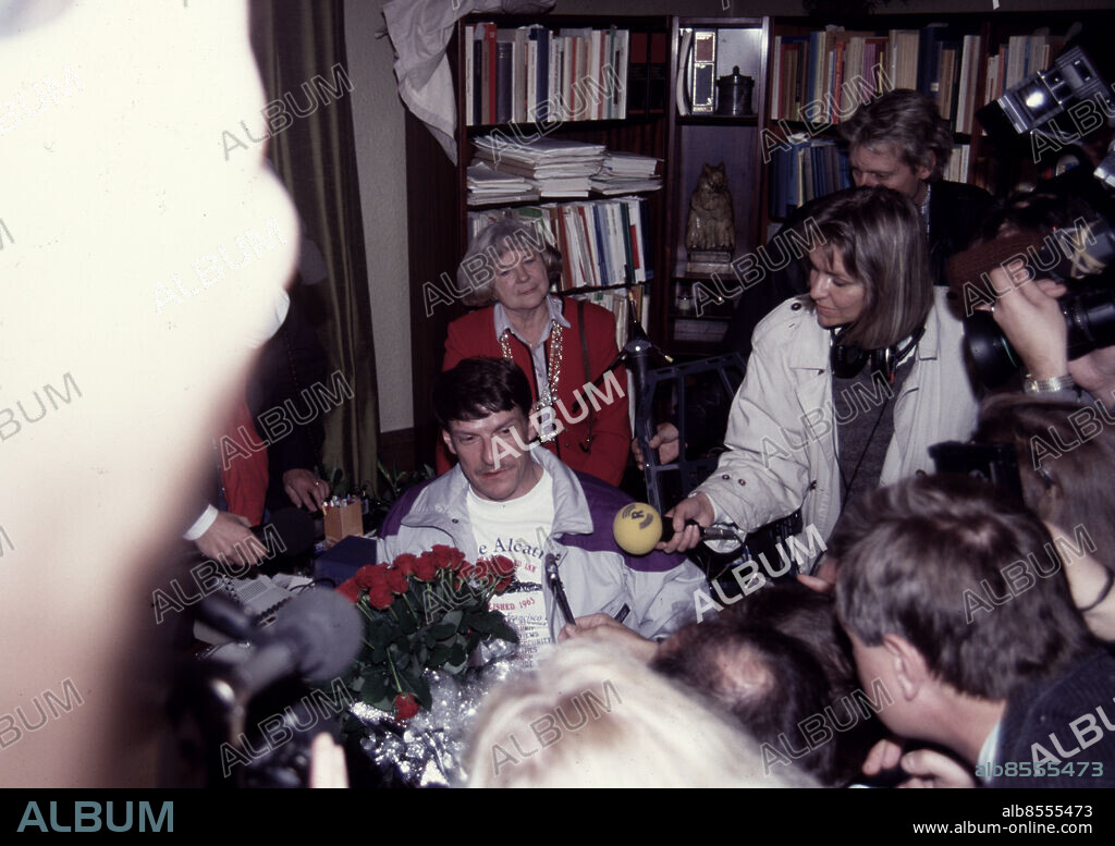 1989-10-13. Christer Pettersson frikänd . Foto: Thore Leykauff *** Local Caption *** . THORE LEYKAUFF.