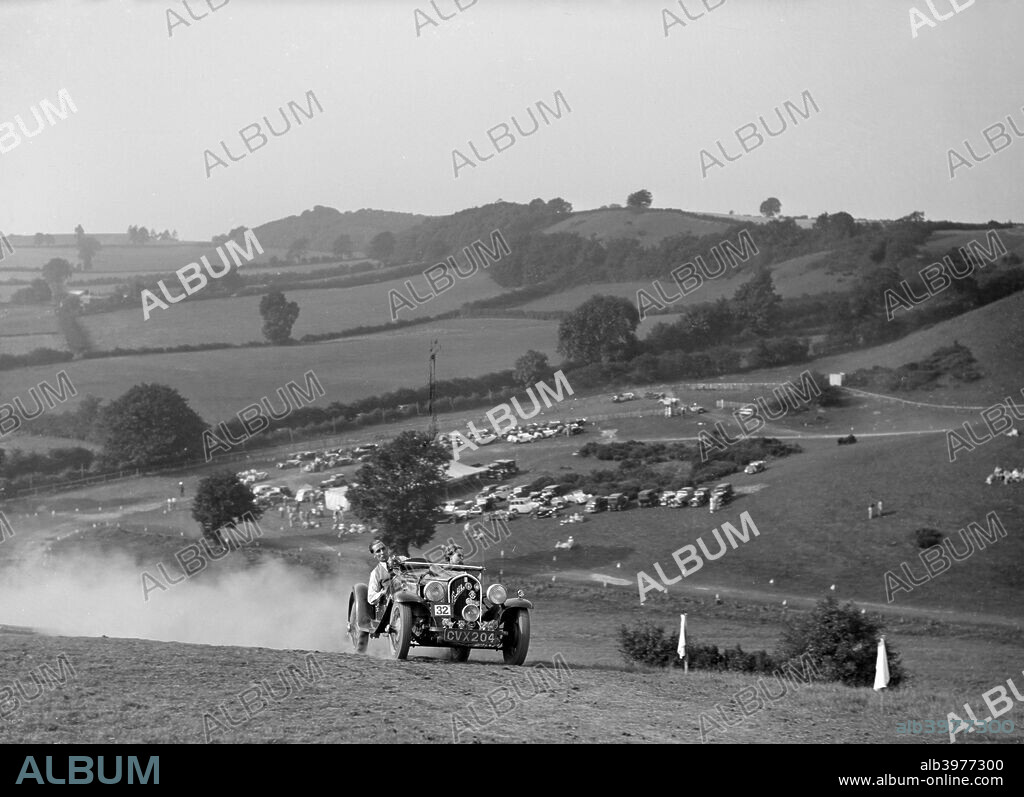 Fiat Balilla 508S 1935 995 cc. Vehicle Reg. No.  CVX204.  Event Entry No: 32. Place: Singer C.C. Rushmere Hillclimb. Date: 24.8.35.
