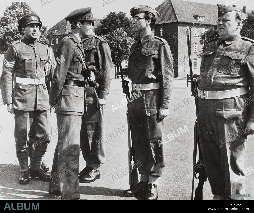 JOHN LENNON en CÓMO GANÉ LA GUERRA, 1967 (HOW I WON THE WAR), dirigida por RICHARD LESTER. Copyright UNITED ARTISTS.