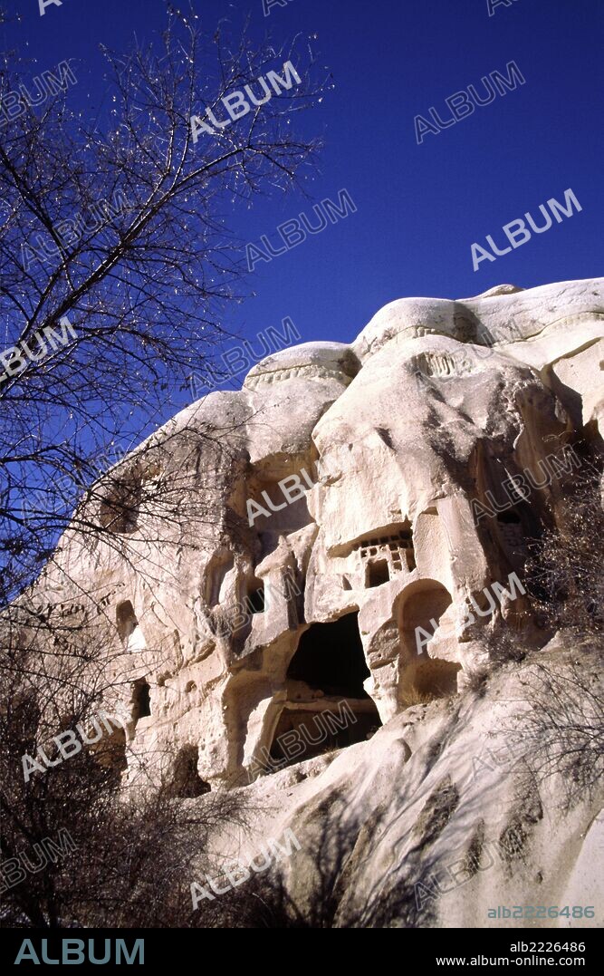 Iglesia rupestre de las tres cruces (s.VI). valle de Güllüdere.Cavusin.Capadocia.Anatolia.Turquia.