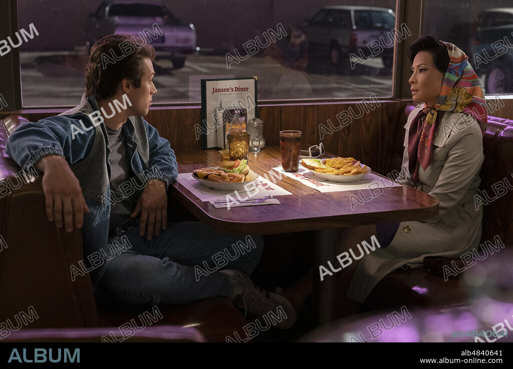 LEO HOWARD and LUCY LIU in WHY WOMEN KILL, 2020, directed by MARC CHERRY. Copyright IMAGINE ENTERTAINMENT / CBS TELEVISION STUDIOS.
