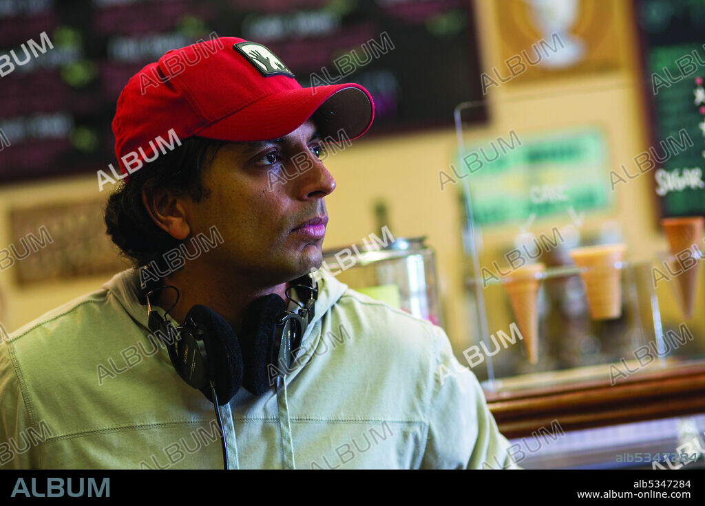 M. NIGHT SHYAMALAN en LA VISITA, 2015 (THE VISIT), dirigida por M. NIGHT SHYAMALAN. Copyright BLINDING EDGE PICTURES/BLUMHOUSE PRODUCTIONS.