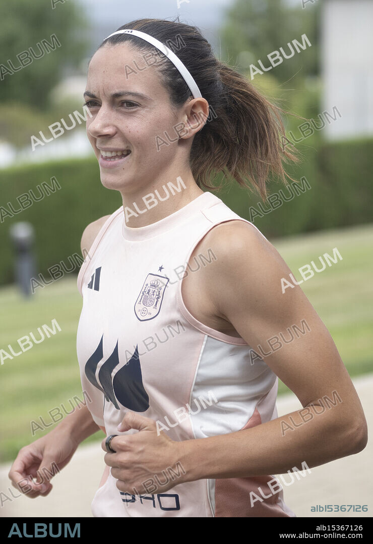 Las Rozas (Madrid), 24/06/2025. Ciudad del Futbol de la RFEF (Real Federación Española de Futbol). Concentración de la selección nacional de fútbol femenino. Capitana. Aitana Bonmati. Foto: DE SAN BERNARDO. Archdc.