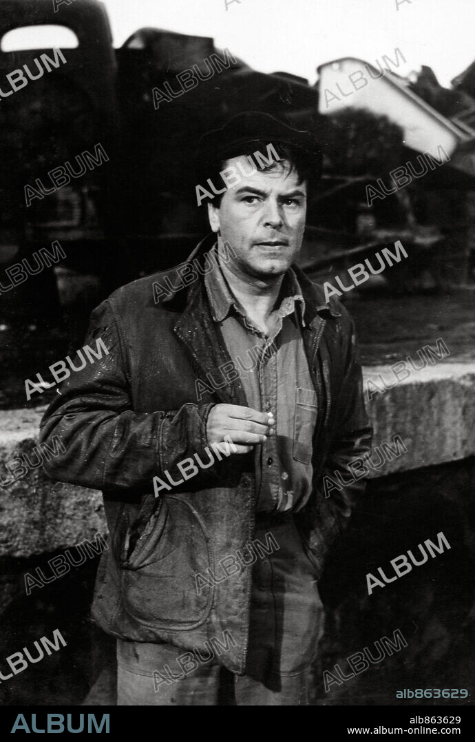 O. W. FISCHER in IL BACIO DEL SOLE, 1958, directed by SIRO MARCELLINI. Copyright CONSTANTIN FILM.