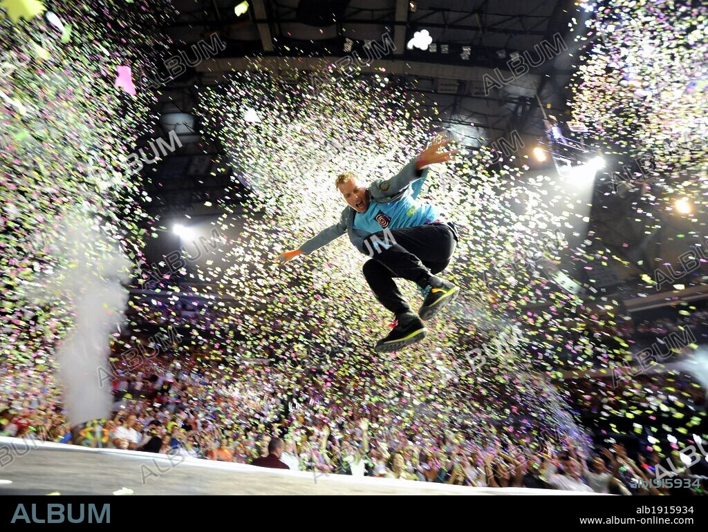 June 22, 2012 - Dallas, Texas, U.S, - Singer CHRIS MARTIN of Coldplay performs live on stage during their 'Mylo Xyloto' Tour at the American Airlines Center. 22/06/2012