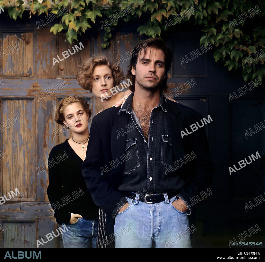 DREW BARRYMORE, JEFF FAHEY and SEAN YOUNG in SKETCH ARTIST, 1992, directed by PHEDON PAPAMICHAEL. Copyright Motion Picture Corporation of America.