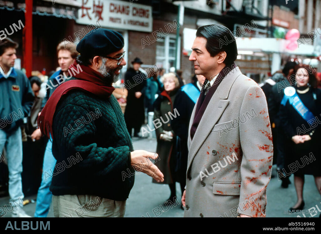 FRANCIS FORD COPPOLA und JOE MANTEGNA in MARIO PUZO'S DER PATE - TEIL III, 1990 (THE GODFATHER PART III), unter der Regie von FRANCIS FORD COPPOLA. Copyright PARAMOUNT PICTURES.