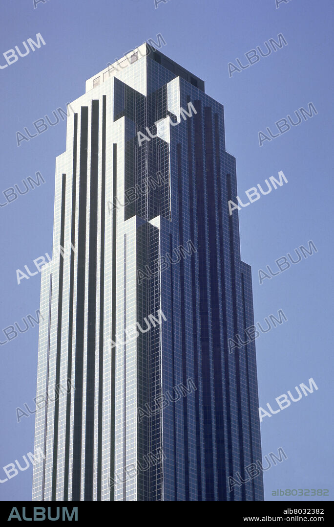 TRANSCO TOWER 1984- RASCACIELOS  DE 275m.