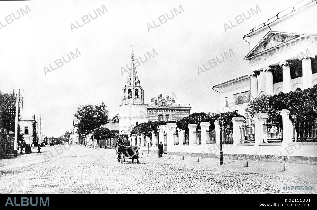 Bolshaya nikitskaya street (nowadays, herzen street) at the beginning of 20th century.