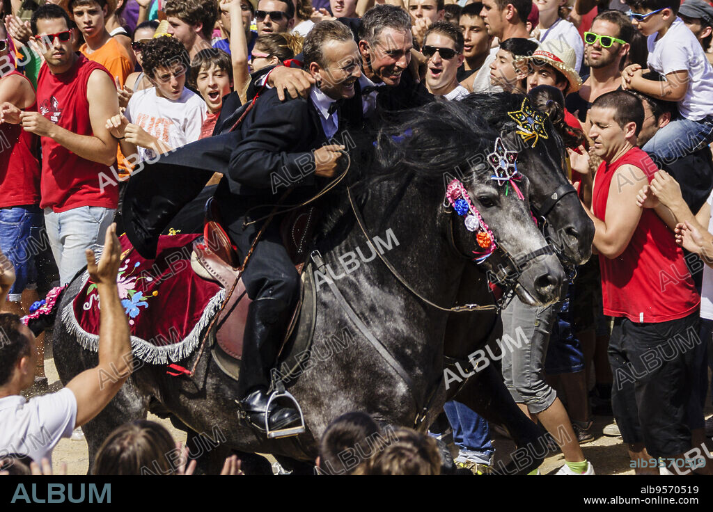 Pruebas de los juegos del Pla, Fiestas de Sant Joan. Ciutadella.Menorca,Islas Baleares,españa.
