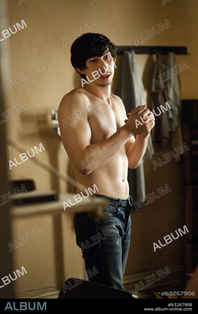 ADAM DRIVER en GIRLS, 2012, dirigida por LENA DUNHAM. Copyright HBO.