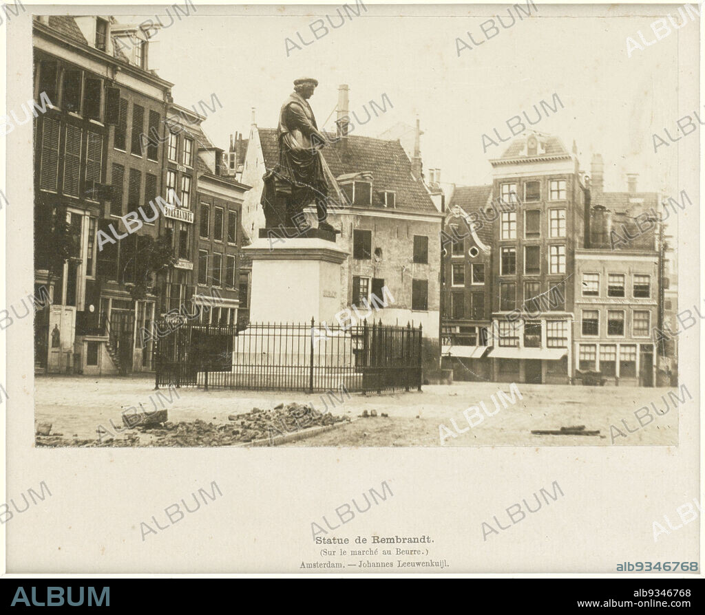 Statue of Rembrandt on the Botermarkt (present-day Rembrandtplein) in Amsterdam, Munnich & Ermerins (attributed to), J.Th. Munnich (attributed to), Amsterdam, Mar-1861 - May-1861, paper, albumen print, height 109 mm × width 162 mmheight 167 mm × width 233 mm.